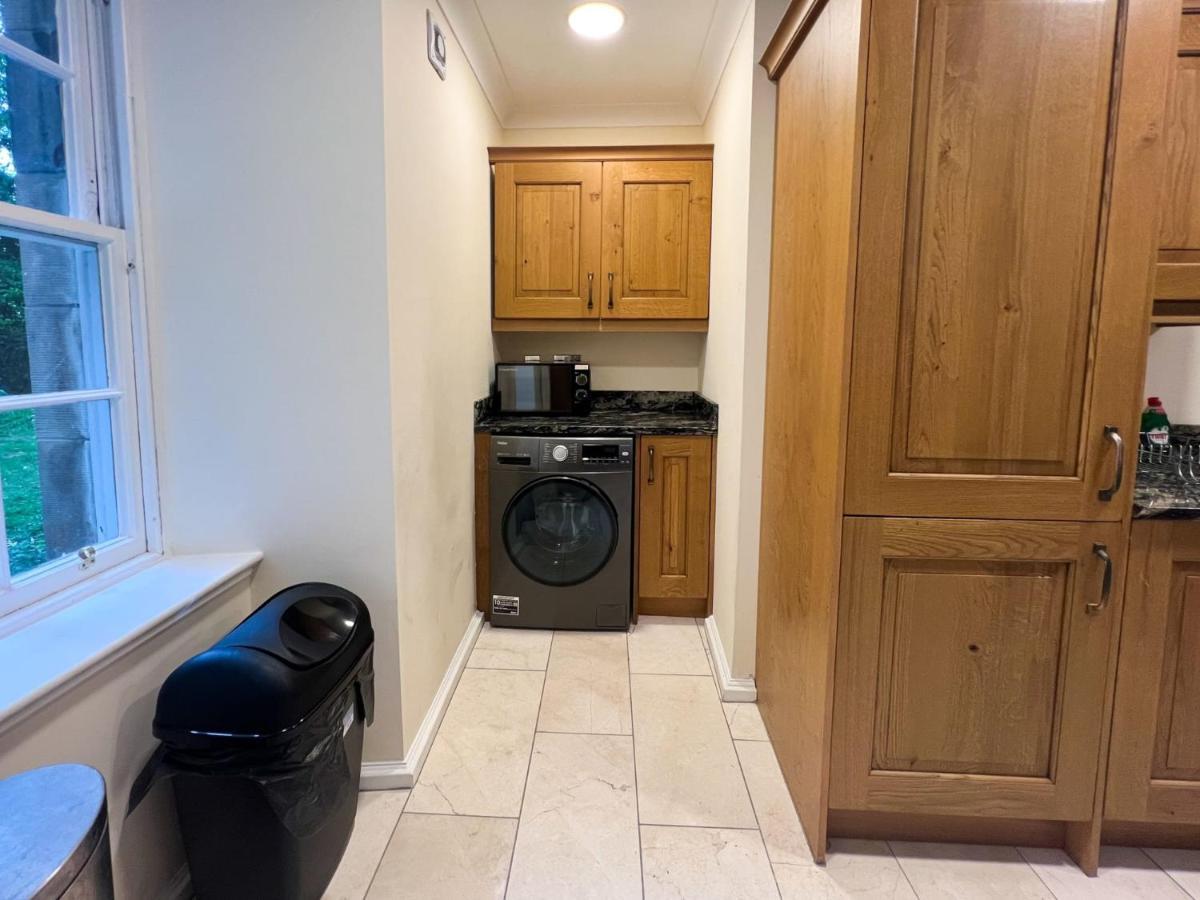 Spacious Flat Sleeps 8 Near Princes Street Εδιμβούργο Εξωτερικό φωτογραφία